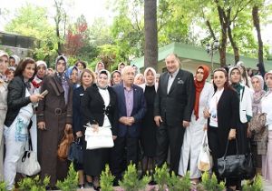 Ak Kadınlar'dan TBMM ziyareti